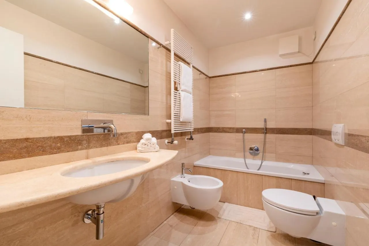 Clock'S 2 Bedrooms & 2 Bathrooms & Big Terrace Lido di Venezia Italy